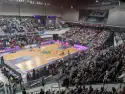Foto von oben auf den Basketballplatz in der ÖVB Arena
